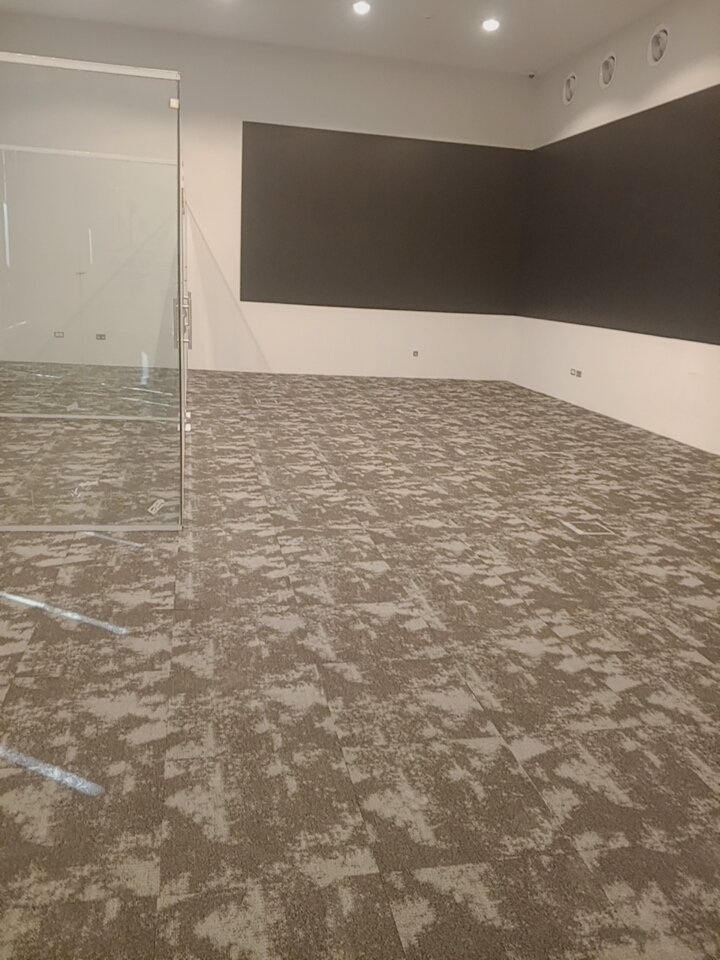 موكيت 60*60 للمكاتب